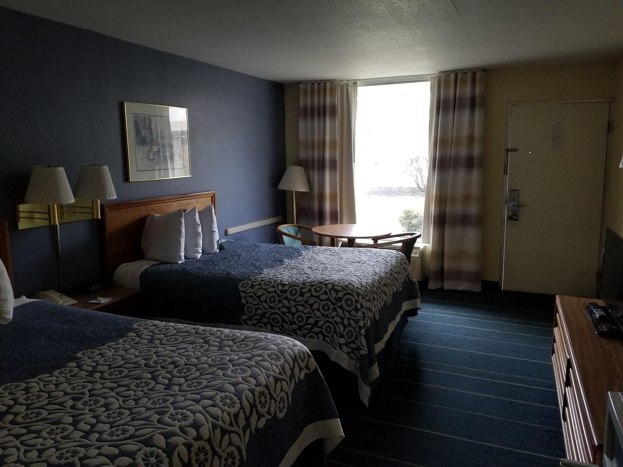 Days Inn By Wyndham South Hill Exteriér fotografie